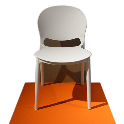 Хорошая цена - PP GF Современный пластиковый стул Удобный прочный Легкий сидячий раствор для офиса Дома и коммерческих помещений Пакет Размер 71×46×91см онлайн